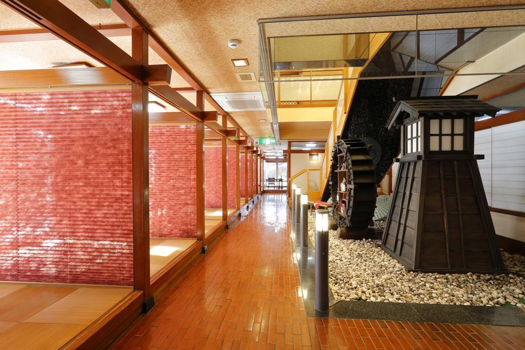 Okada Ryokan Warakutei Такаяма Экстерьер фото